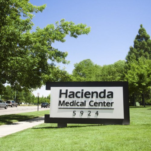 Bennett Graphics made monument sign at Hacienda Medical Center