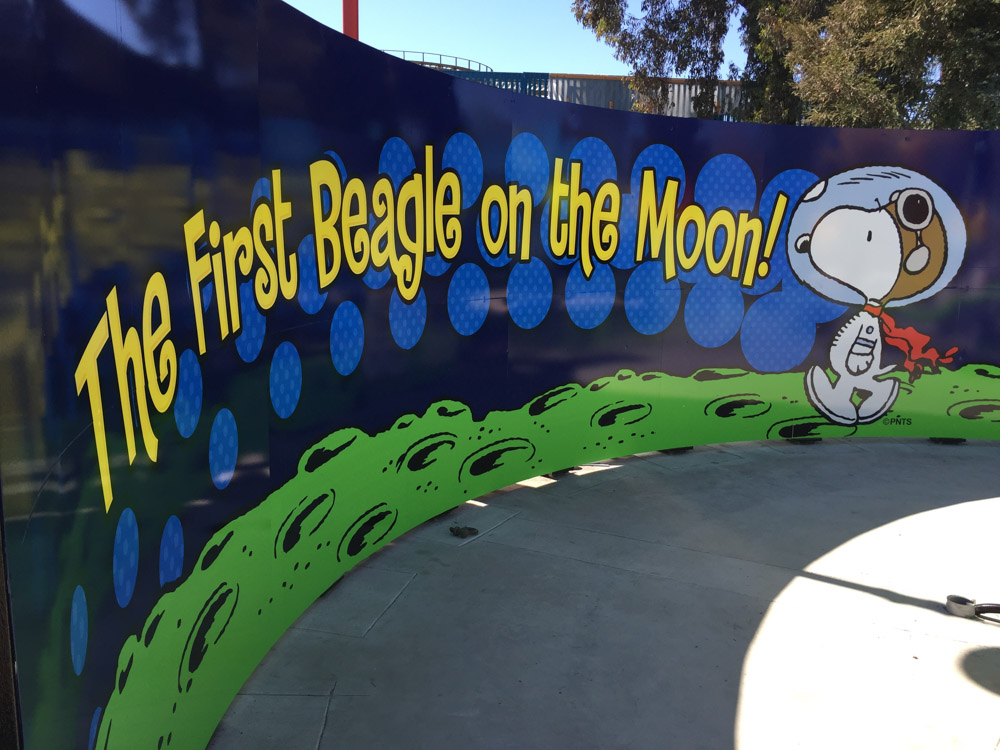 wall graphic installation for Great America, by Bennett Graphics