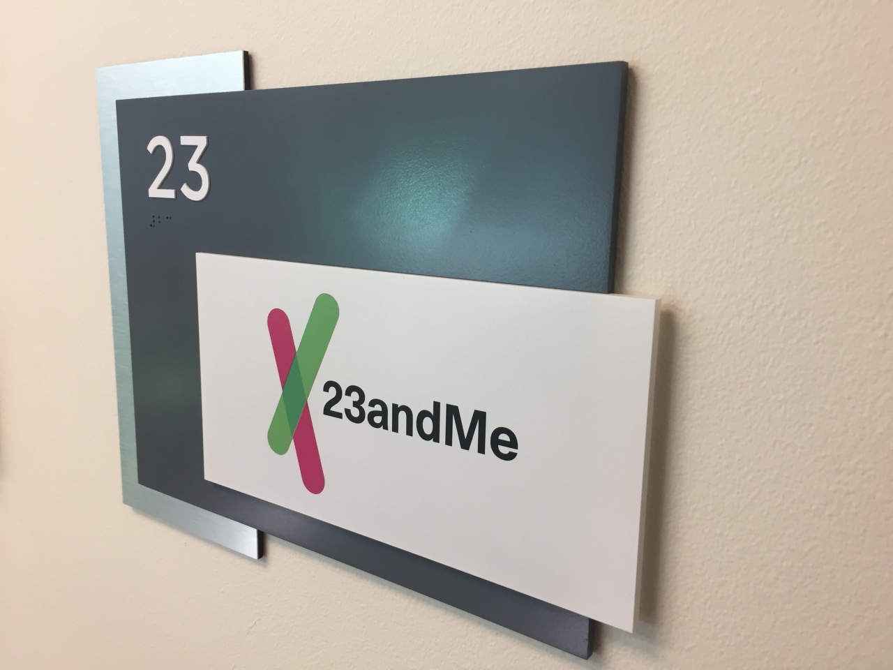 interior wayfinding 23andMe